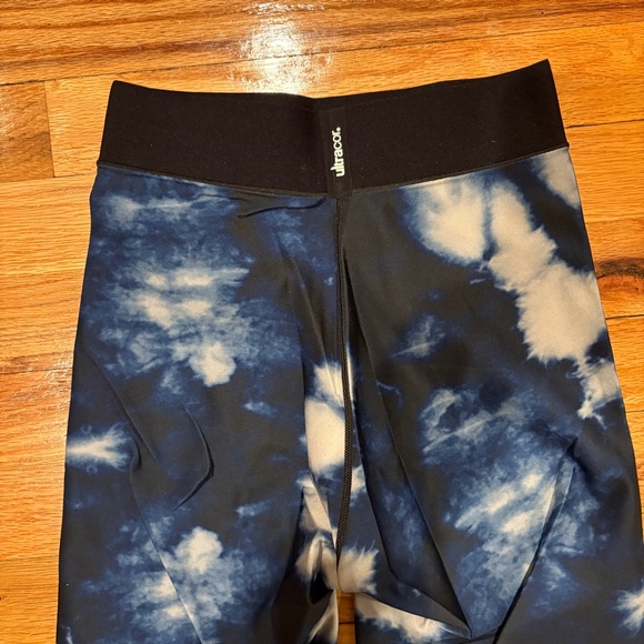 Ultracor Blue TieDye Leggings - Size XS or S - Picture 3 of 3